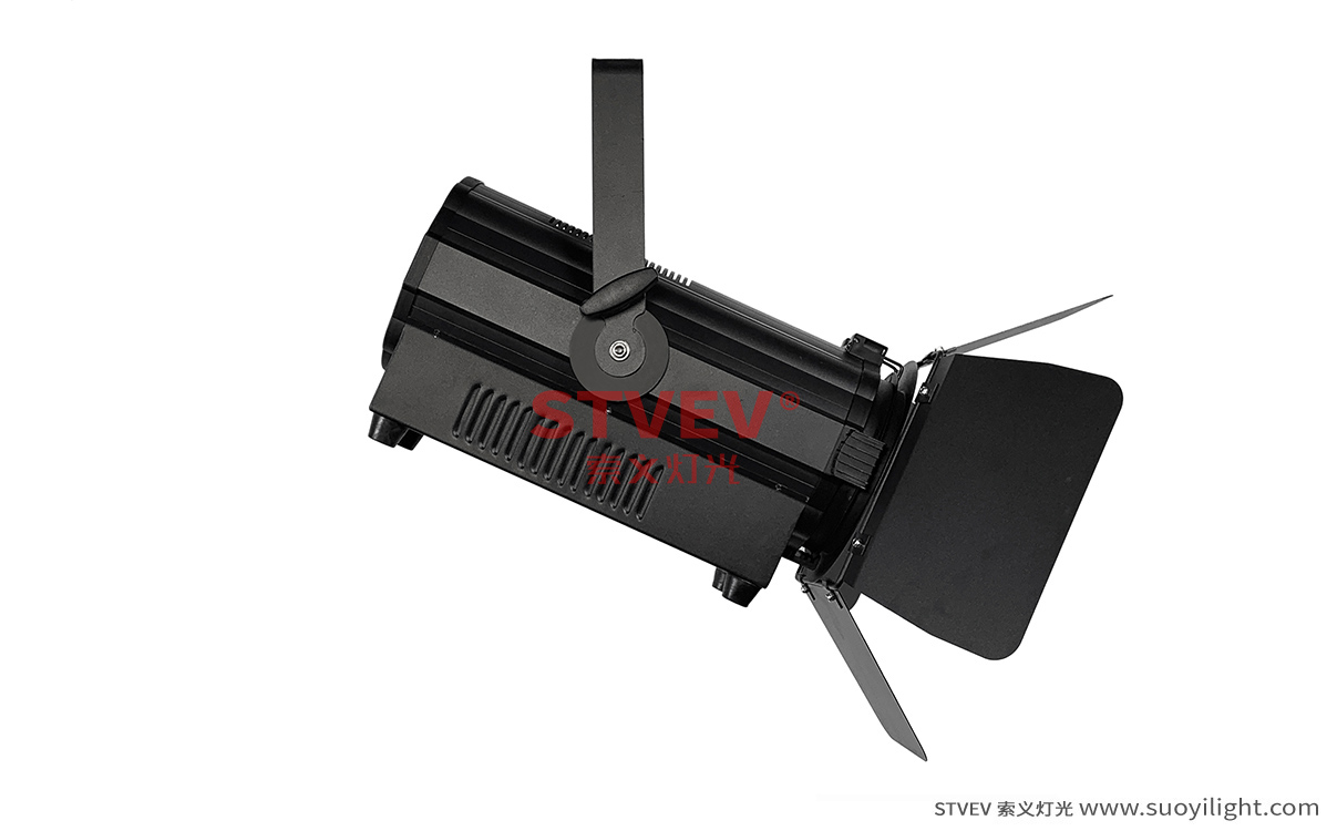 Portugal300W LED变焦聚光灯